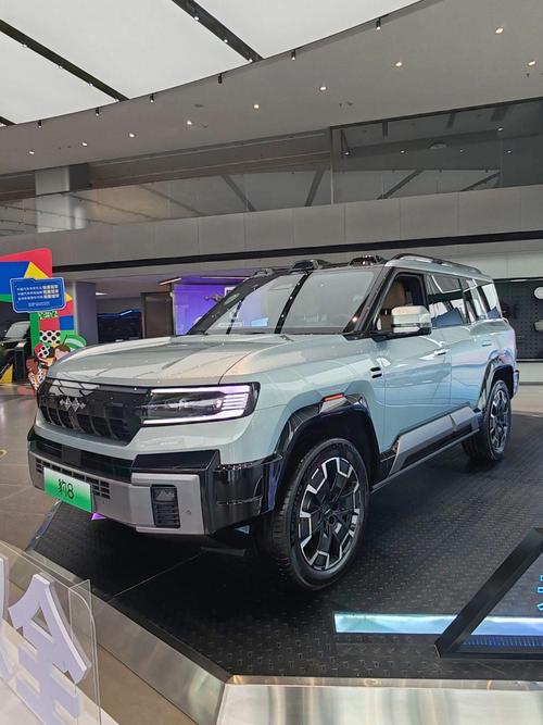 广州33比亚迪方程豹硬派越野的爆款，英菲尼迪35周年与你共成长